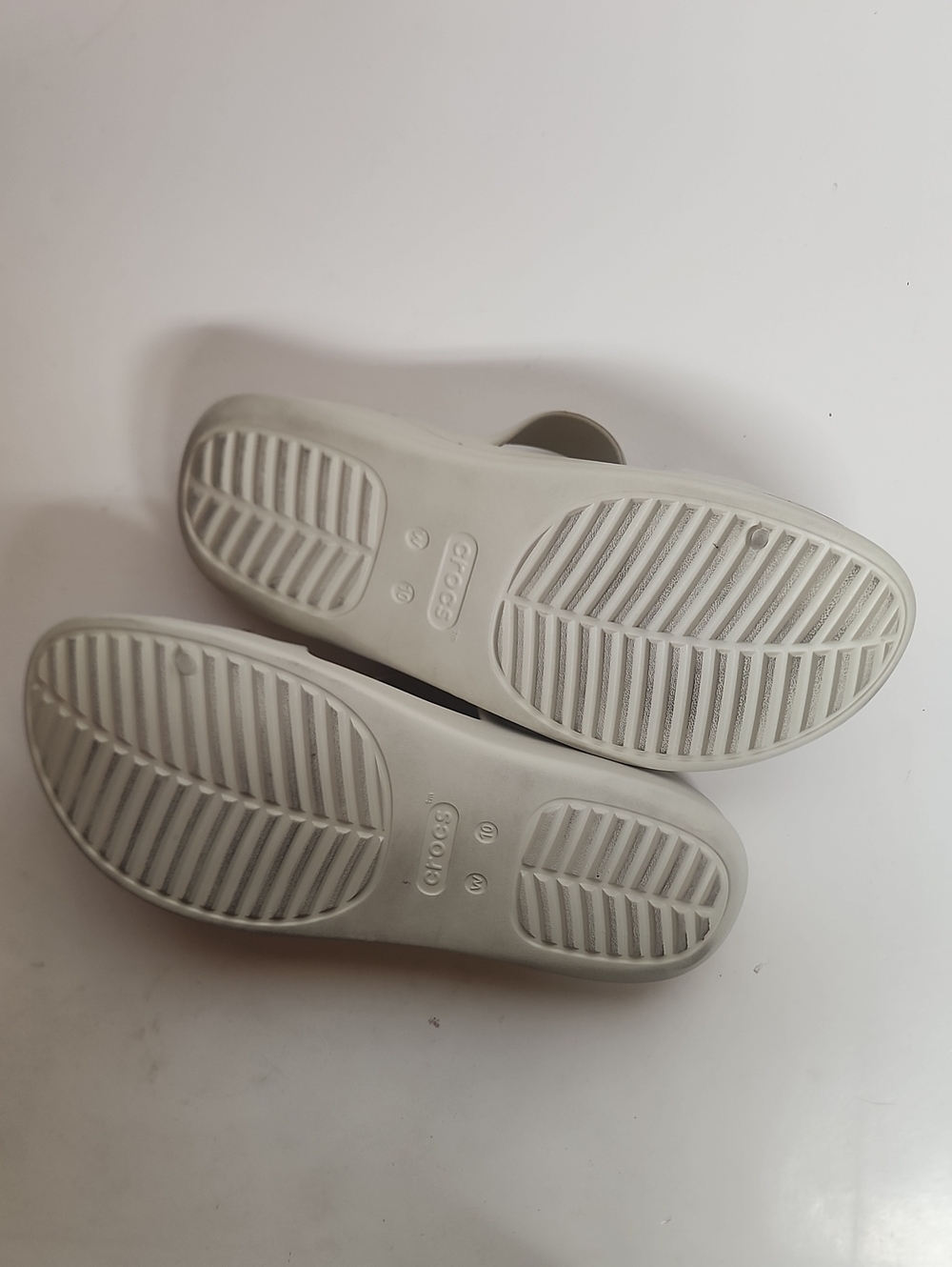 CROCS W 10 Strappy Cream Slip-on Sandals. Comfortable Summer Beach Water Park - Picture 6 of 8
